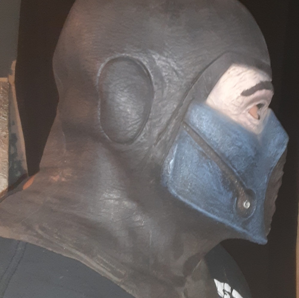Sub zero mask